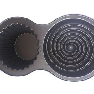 Wilton Jumbo Cupcake Pan 3D Non-Stick Mold Large Cake Baking Pan